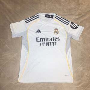 Adidas Real Madrid 2025/26 Home Soccer Jersey